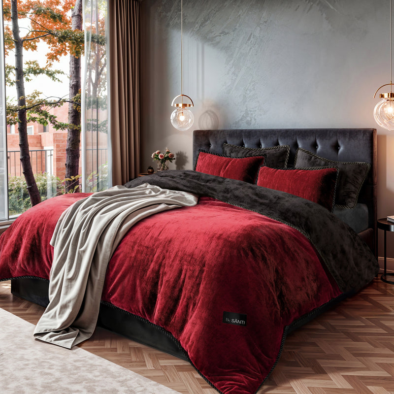 The Amorgos Luxury Velvet Bedding Set