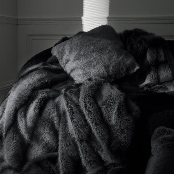 WÛLF Blanket, By SĀNTI
