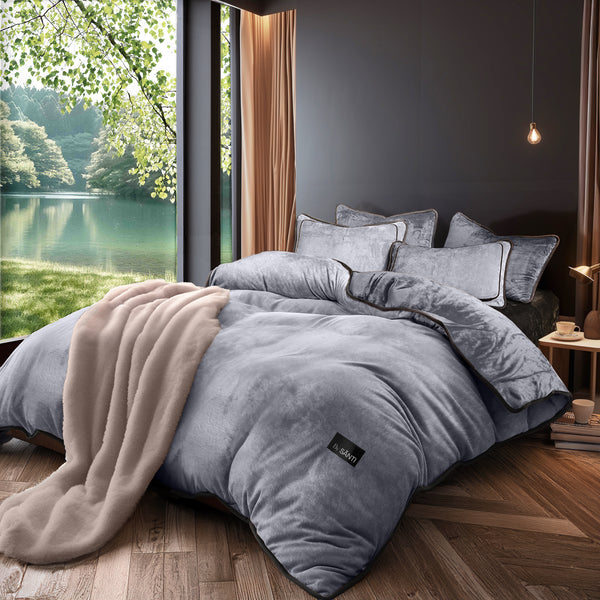 The Ultra-Poof Comforter, By SĀNTI